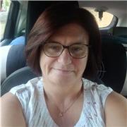 Je suis maman de 53 ans qui peut aider les eleves en franxais et mathematique pour le brevet mais egalement pour ma primzire